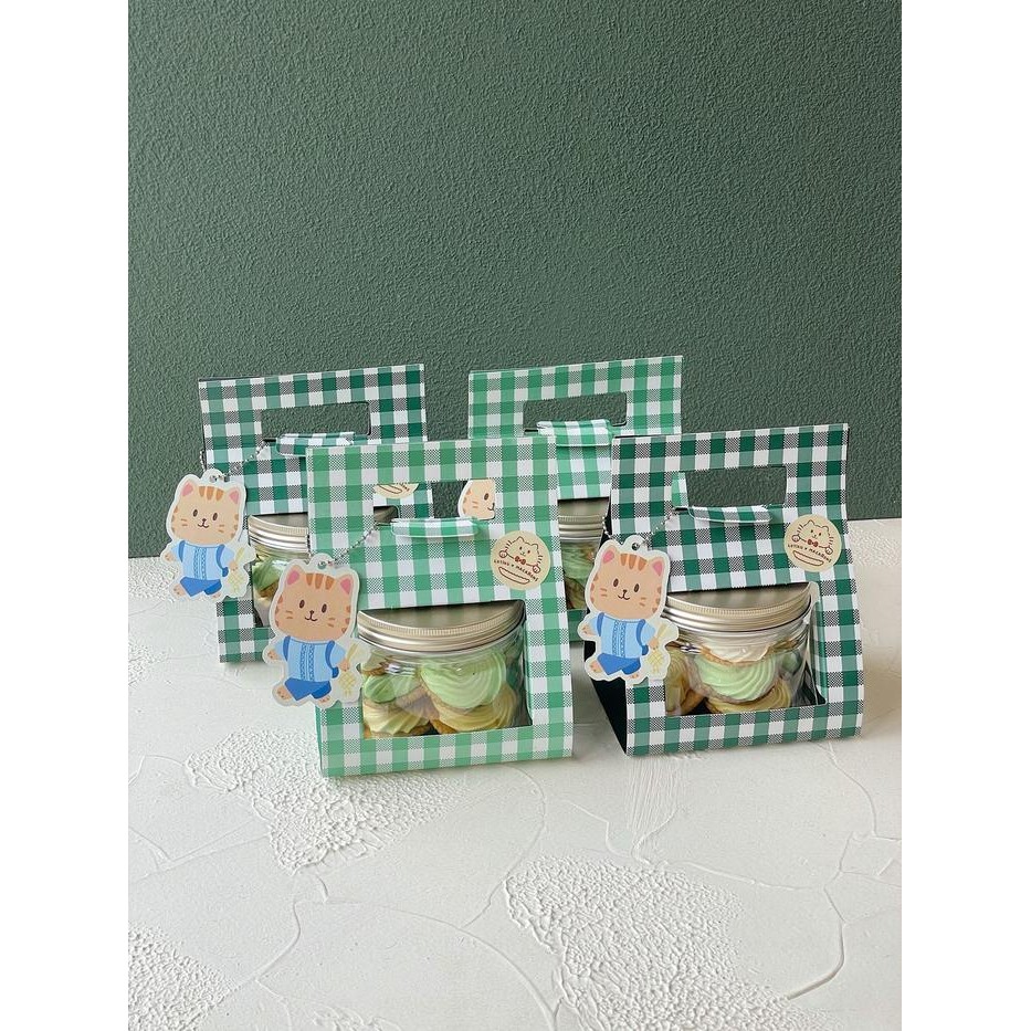 

Hampers Lebaran / Parcel Lebaran / Hadiah Gift / Macarons / Cute