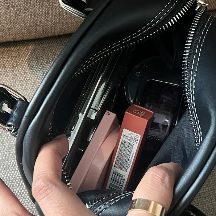 Tas Selempang Bahu Wanita Mini Reboong Hitam