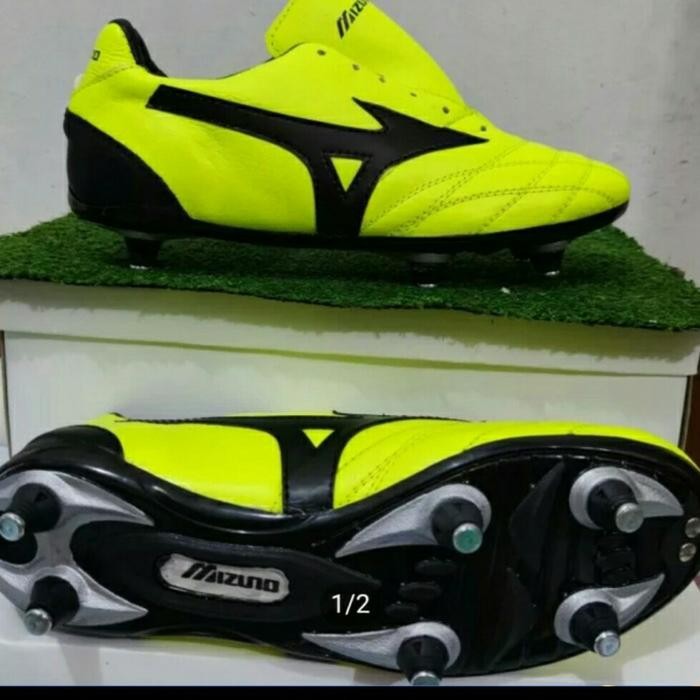 sepatu bola specs kulit asli (TERBAIK) (TERBARU) (TERMURAH)