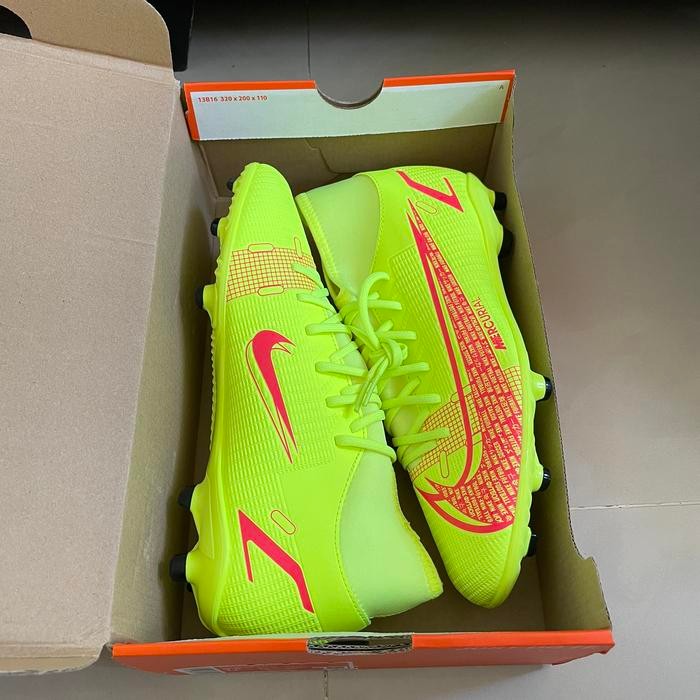 Sepatu Sepakbola Nike Superfly 8 Club FG / MG Volt BNIB