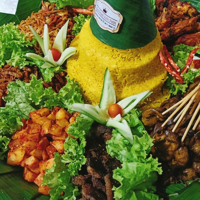 

Baru Nasi Tumpeng 10 Porsi - Cocok Acara Keluarga