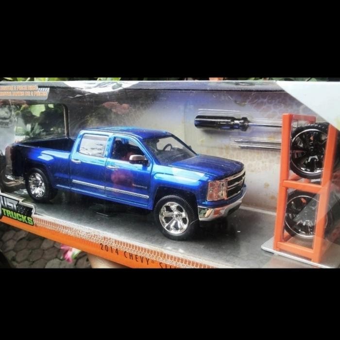 Jada 1:24 Jtruk Chevrolet Silverado Blue