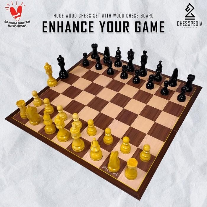 Chesspedia Paket Catur Kayu Jumbo + Papan Catur Lipat 4 Serat Kayu