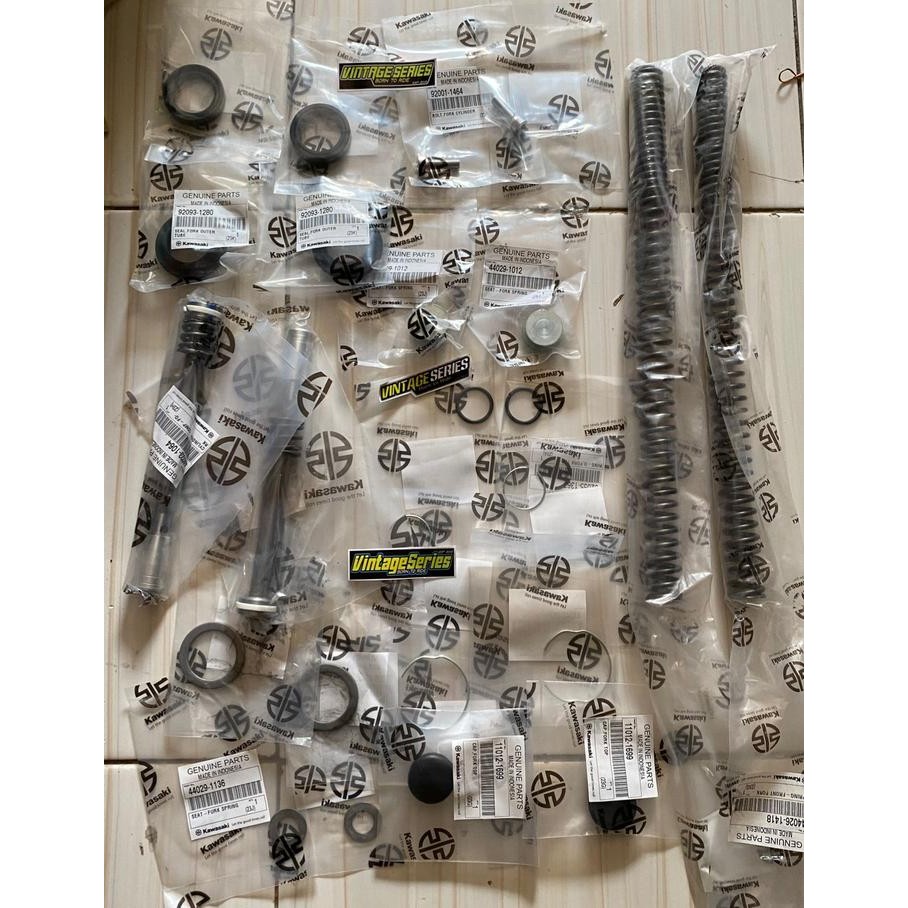 KOMPONEN ISIAN SHOCK DEPAN NINJA150 R SS ISIAN SHOCK NINJA R SS ORI