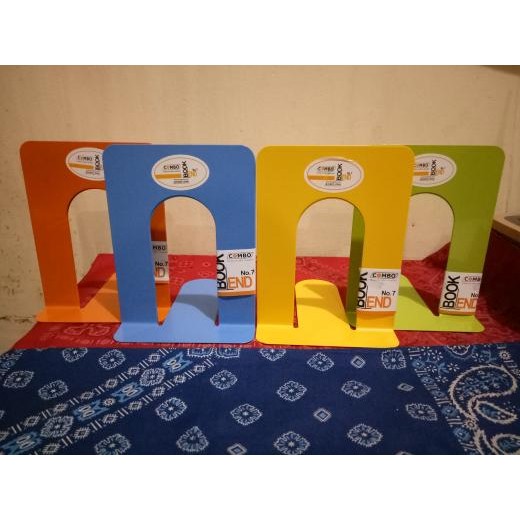 

Promo Standar Buku Besi Combo Book End No.7