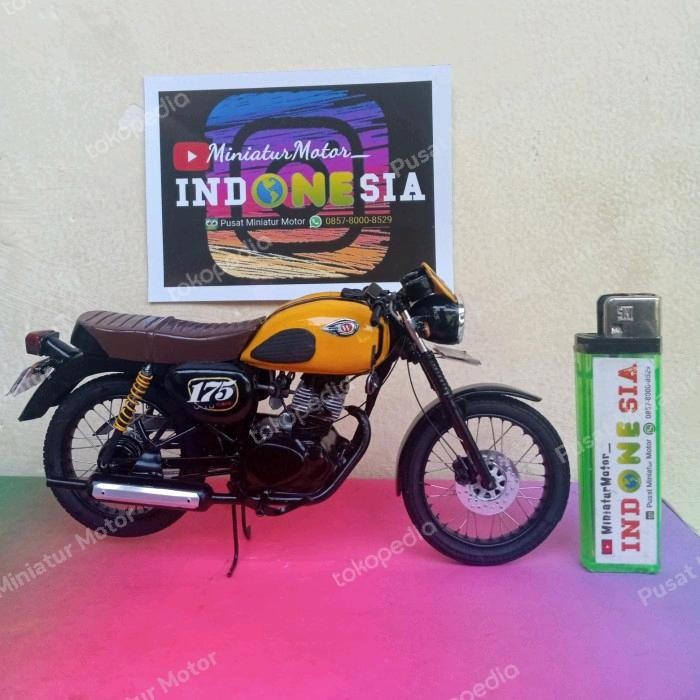 Diecast Miniatur Motor KAWASAKI W175 Custom Handmade 1:12