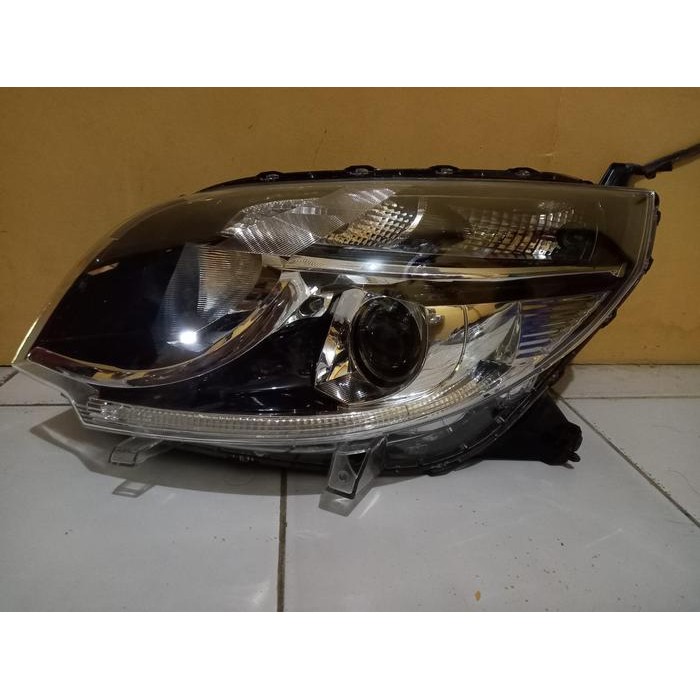Head Lamp Rush / Terios 2016 - 2018 Bekas