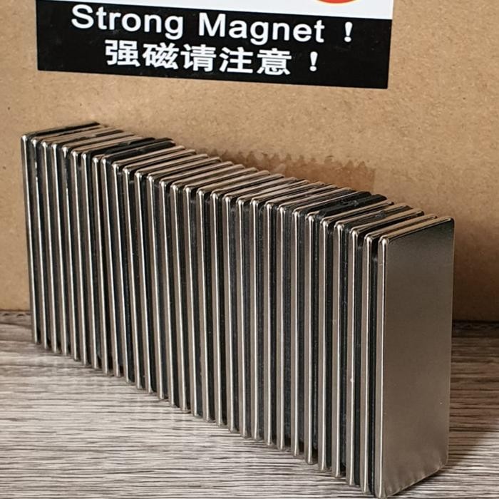 

Magnet Neodymium Persegi 50x20x2mm