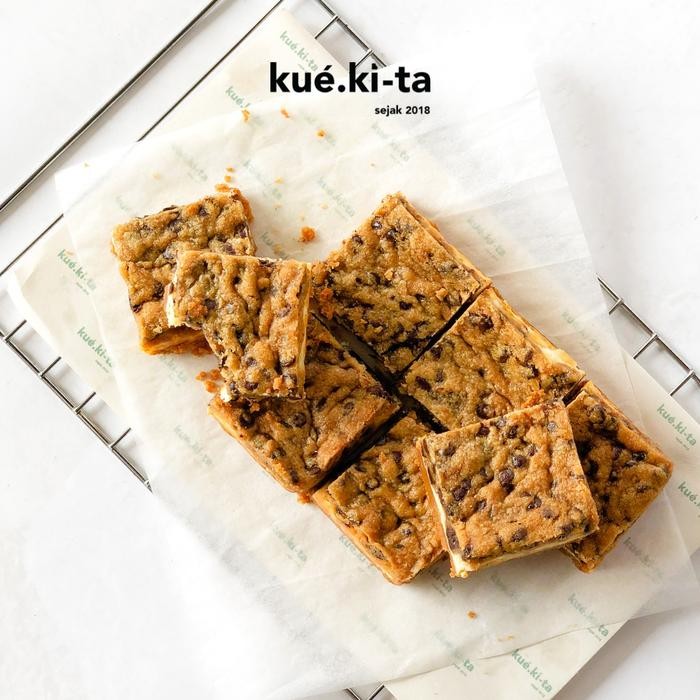 

Cheese Stuffed Cookie Bars