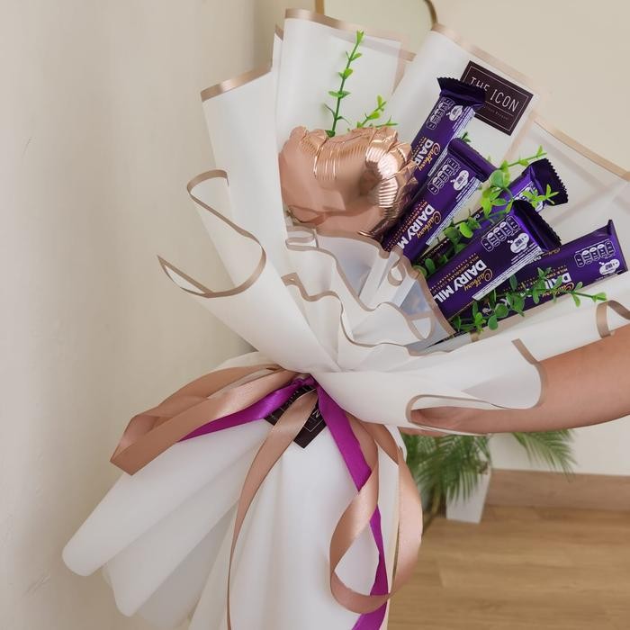 

buket snack wisuda buket cadbury buket cokelat cadbury valentine