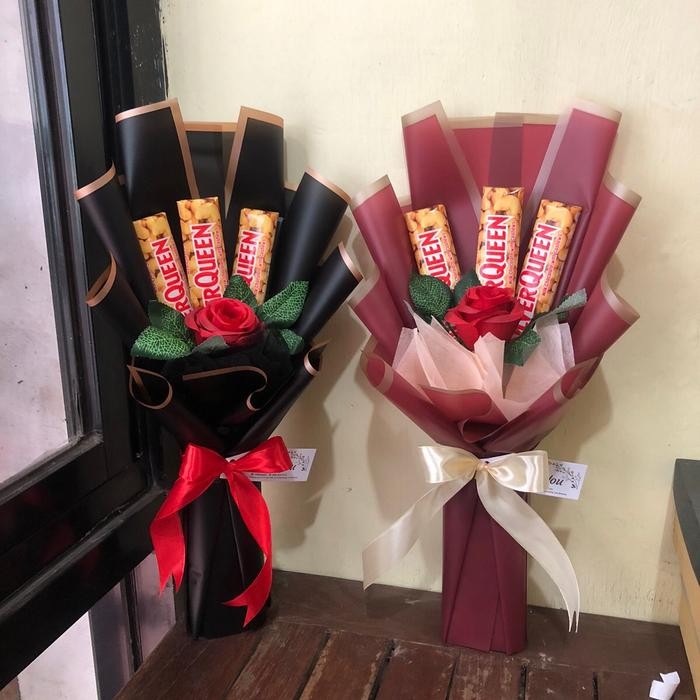 Buket coklat silverqueen / buket coklat bandung / buket coklat wisuda / buket ultah