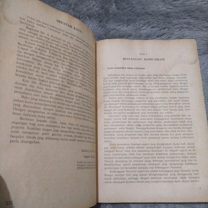 Buku Wartawan Pembina Masyarakat Prof.Dr.Floyd G.Arpan / Drs.S.Ruchady
