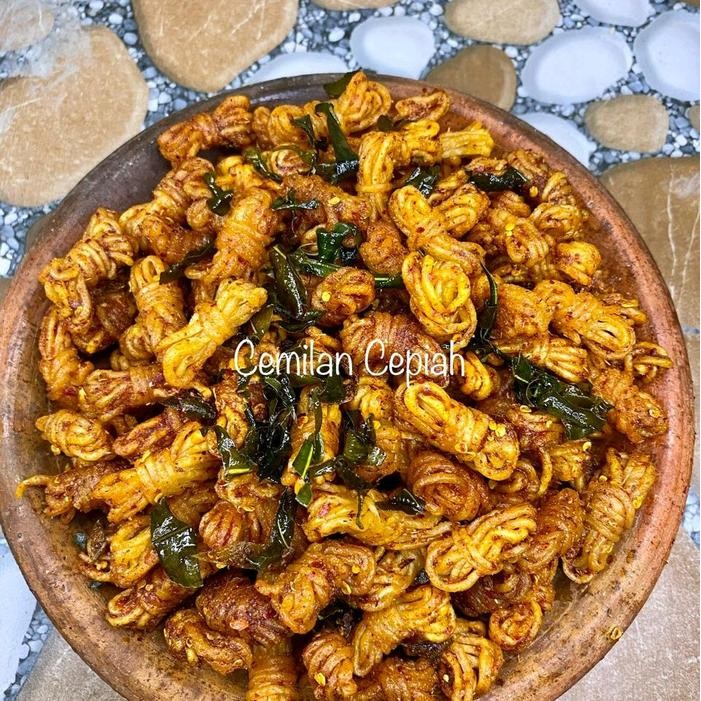 

Pilihan- Mie Gulung Viral Pedas Daun Jeruk 1Kg