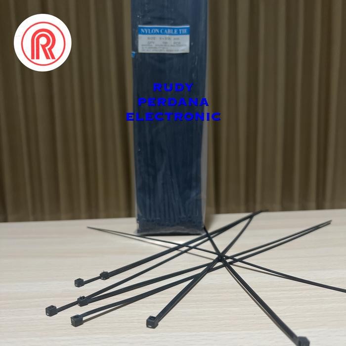 

Pilihan- Nylon Cable Tie Kabel Ties Nilon 5X350Mm 5 X 350 Mm 35 Cm