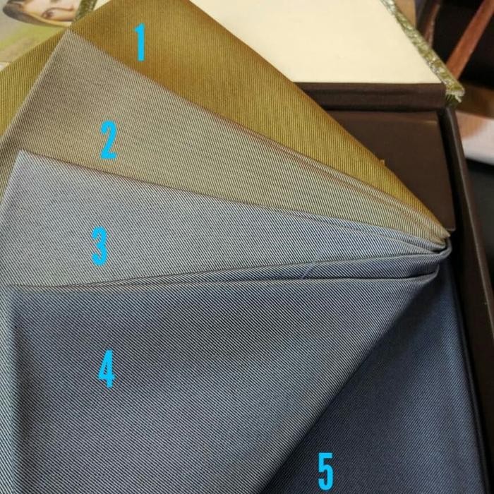 

KAIN/BAHAN CELANA WOOL LEONARDO DA VINCI/SENING ITALY KODE 1121