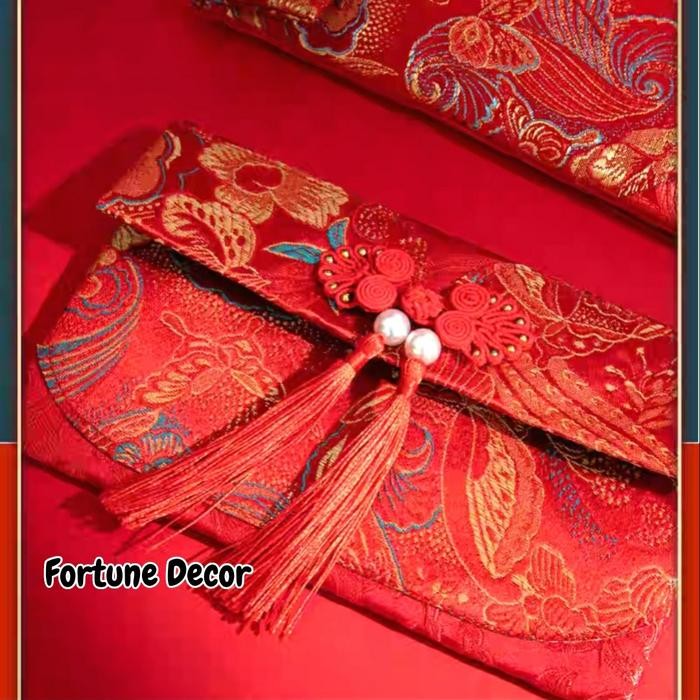 

DOMPET ANGPAO KAIN IMLEK FU BAHAN BORDIR MERAH ANGPAU CHINESE NEW YEAR KODE 1007