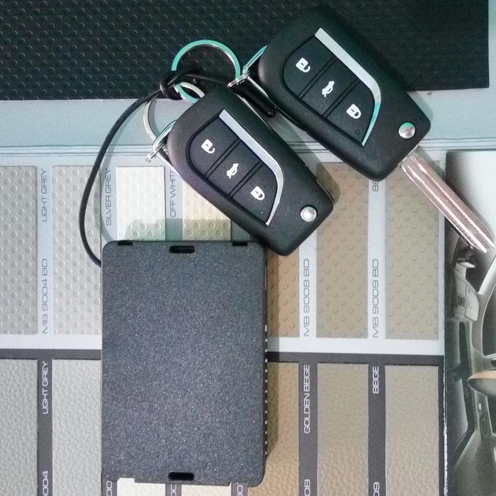 PREMIUM alarm mobil universal,model remote kunci lipat