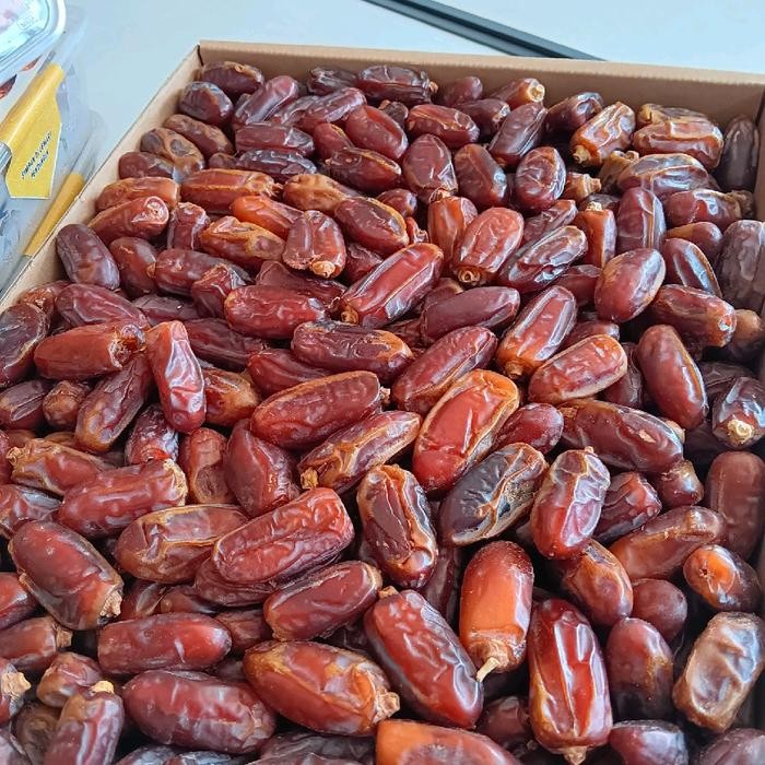 

PREMIUM Kurma Mabroom 5 kg - Kurma Saudi Camilan sehat - buah Kering