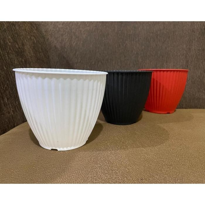 [Sp] Pot Kerang 15 Putih / Pot Zigo 15 / Pot Tanaman / Pot Hias / Pot Bunga Artificial Besar Kecil