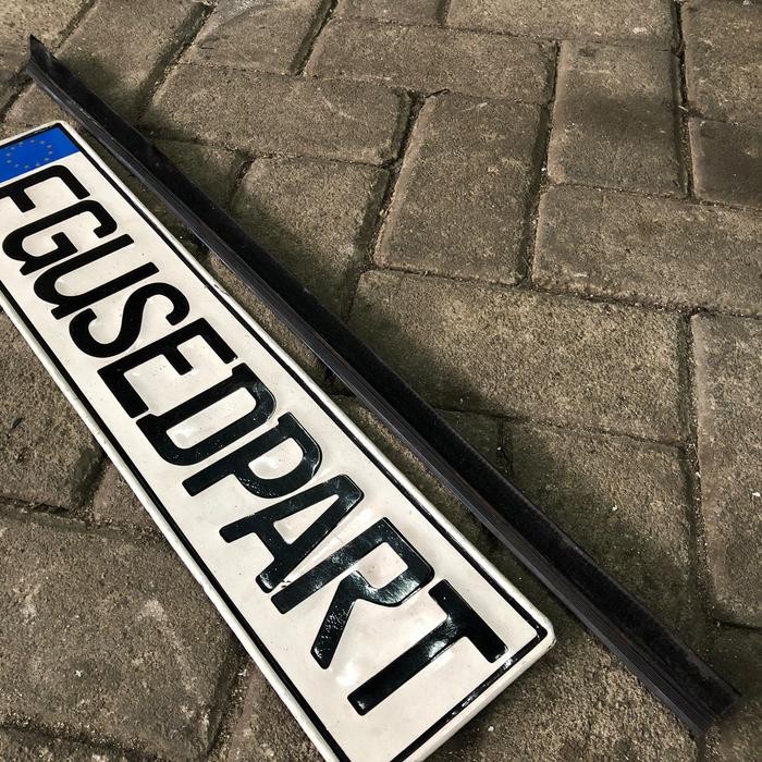 Ready Original Bmw E34 List Bludru Kaca Dalem Pintu Depan Kanan