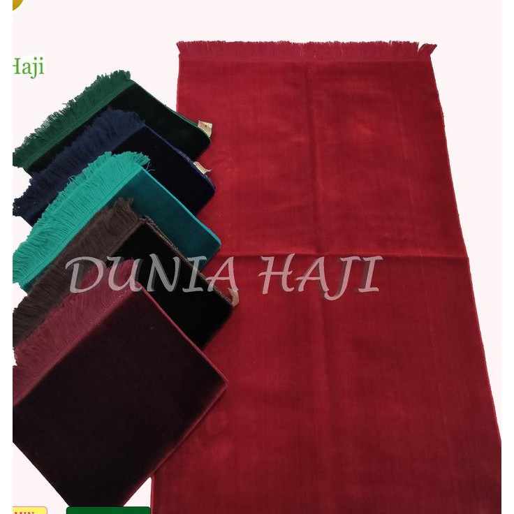 Sajadah Bulu Polos Warna Tebal Ukuran Besar 70 X 110 Cm Tanpa Motif Turki / Oleh Oleh Haji Dan Umroh