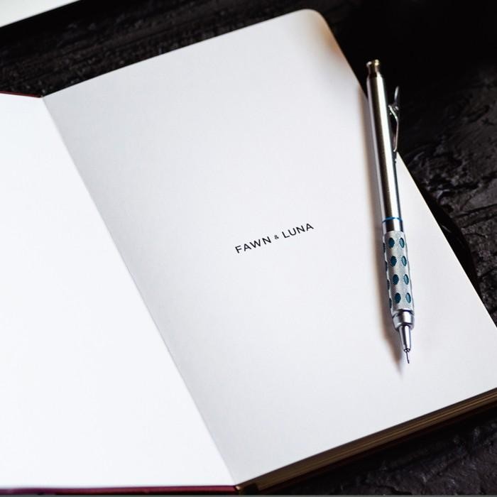 

Plain Fawn & Luna - Navy Blue - Notebook Large A5 - Buku Jurnal/Agenda/Diary/Catatan