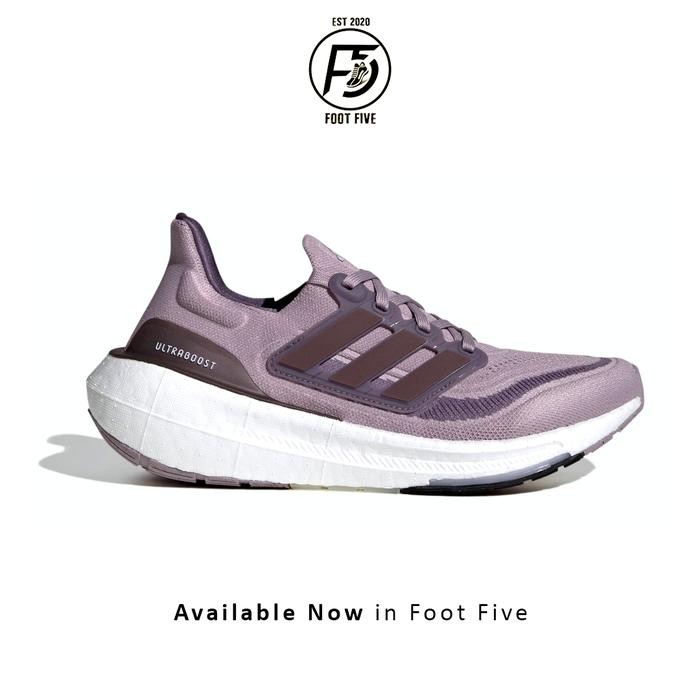 Sepatu Lari Wanita Adidas Ultraboost Light Original BNIB - IE3336