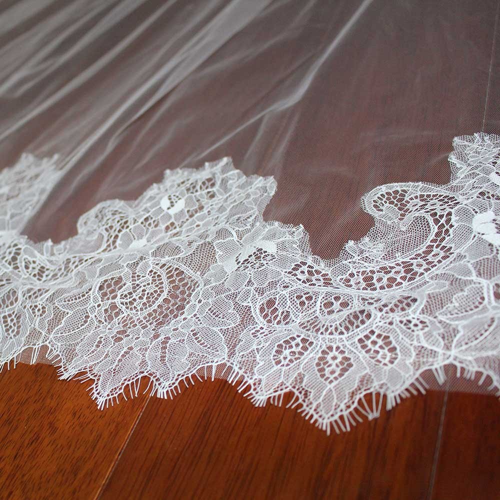 Customized Elegant Long Wedding Veil With Eyelash Lace Cathedral Bridal Veil With Wedding Veil