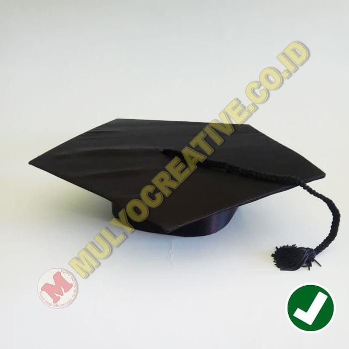 

Toga Wisuda - Topi Wisuda SMP SMA Mahasiswa - Topi Sarjana PREMIUM