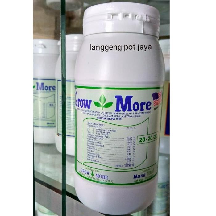 Pupuk lengkap tanaman GrowMore 20-20-20 untuk pertumbuhan akar daun