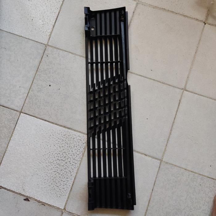 Grill Depan Fiat Uno 1