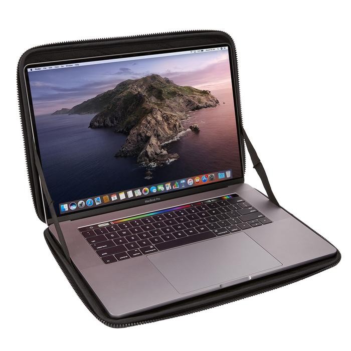 Thule As Gauntlet TGSE 2357 Sleevecase For Macbook 16 in - Black