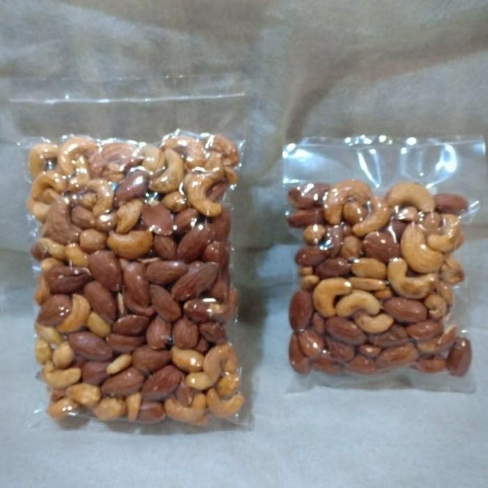 

(Expert) TRAIL MIX KACANG MEDE PANGGANG KACANG METE PANGGANG DAN KACANG ALMOND