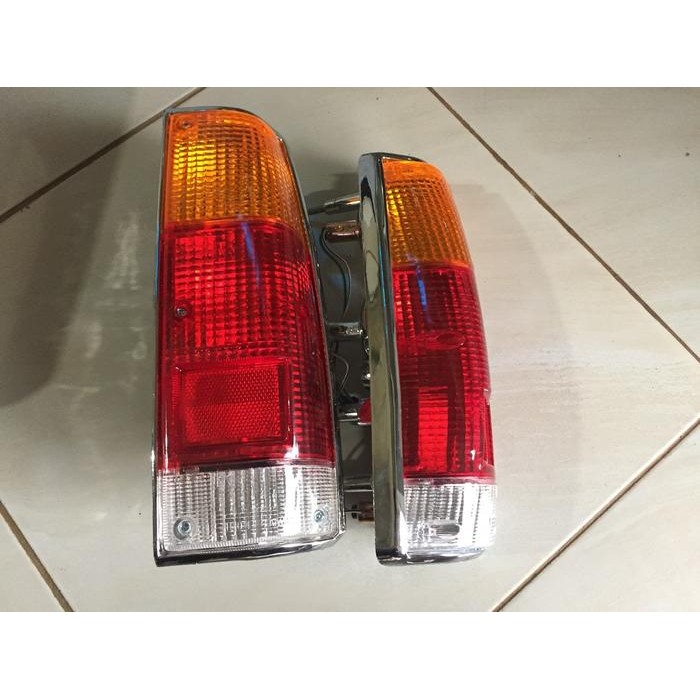 PREMIUM Lampu Belakang /Tail light Chevrolet Luv / Trooper