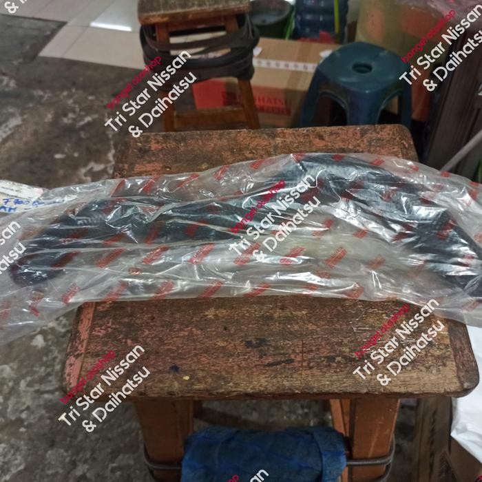 Selang Radiator Daihatsu Terios Original Kode 068