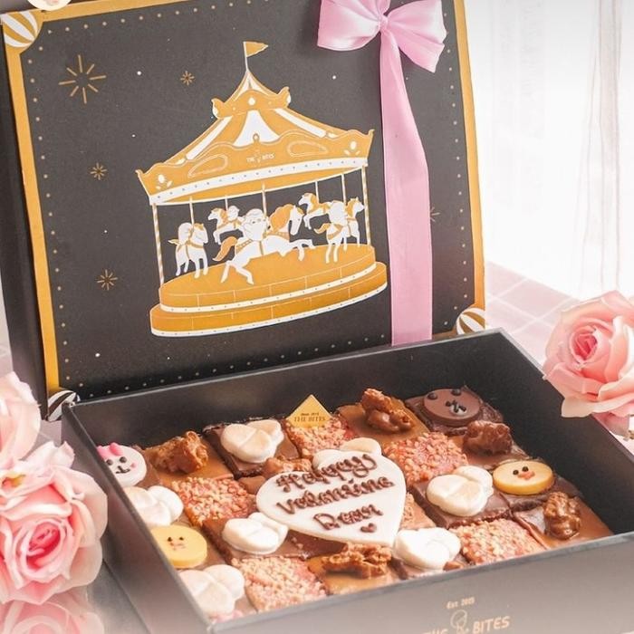

Kado Hadiah Hamper Gift Box Valentine Premium Brownies