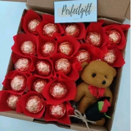 

Hampers Snack Box Kado Hadiah Ulang Tahun / Wisuda - Boneka + Snack