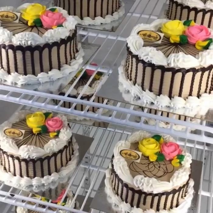 

Kue Tart / Tart Cake / Birthday Cake by Aroma Bakery Medan