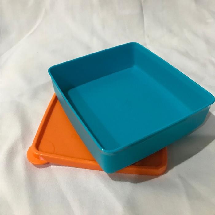 kotak makan tanpa sekat medium square away tupperware