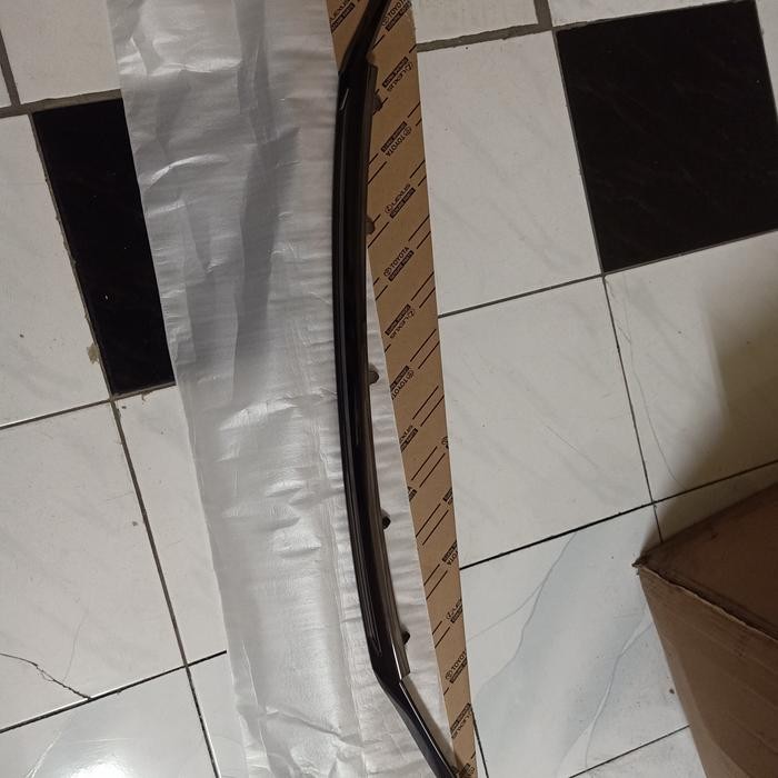 Lis List Grill Grille Bumper Bemper Depan All New Rush Original