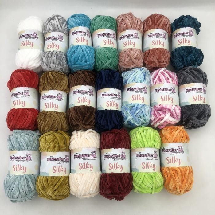 

Benang rajut velvet handcrafter silky yarn 2