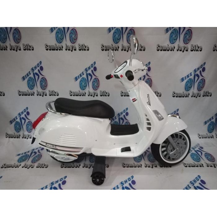 Mainan Motor Aki Anak Vespa Pmb M288 / Sepeda Motor Aki Anak
