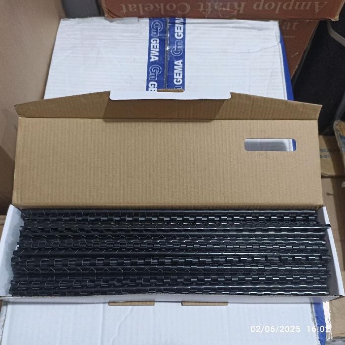 

Joyko Rpc-23-6 Ring Plastik Comb Uk.6Mm / Lingkaran Plastik Jilid F4 / Spiral Jilid Round Folio