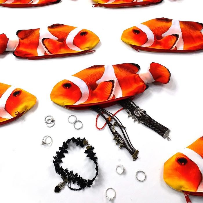 

Tempat Pensil Karakter Shrelo Anemone Fish Clown Fish Penggemar Diving Laut Kreasi Lokal Indonesia