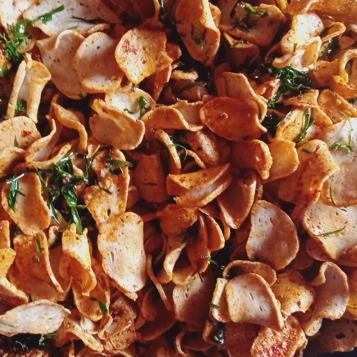 

Sedia basreng kriuk pedas daun jeruk