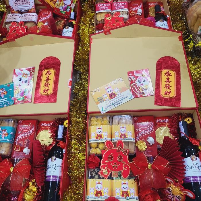

Paket Dekorasi Hampers Imlek Parcel Hadiah Kue Kering 002