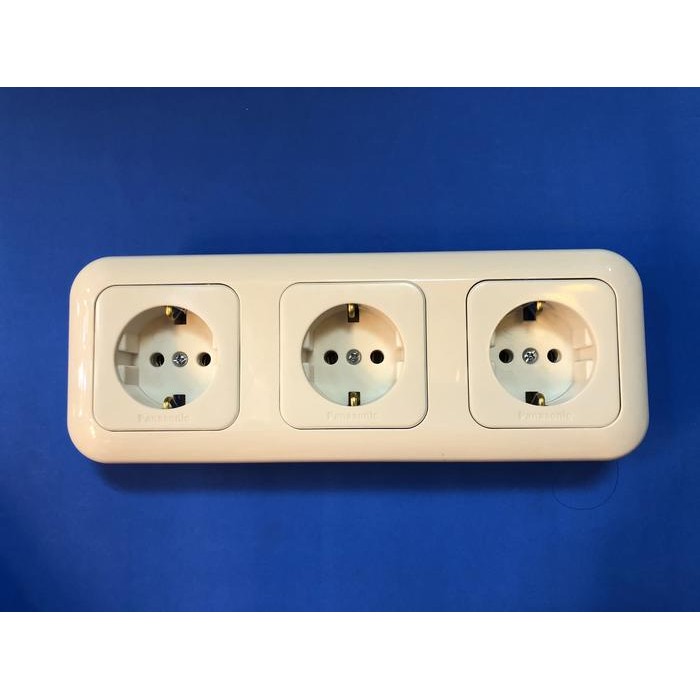 STOP KONTAK 3 LUBANG PANASONIC