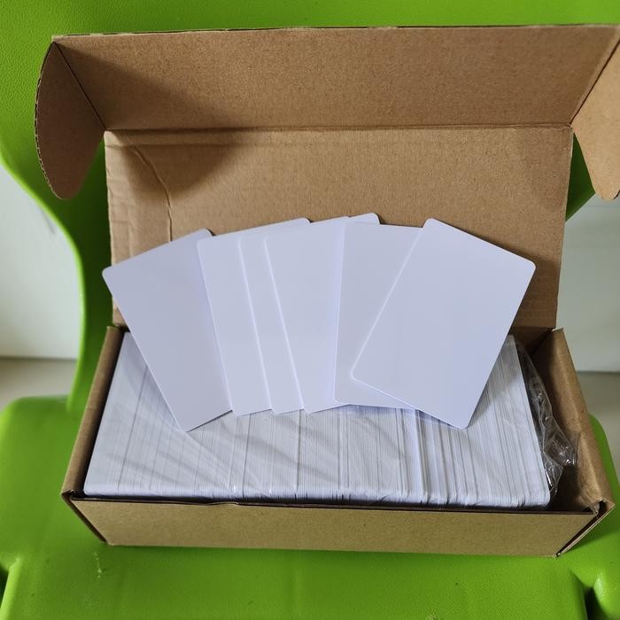 

Kartu PVC Blank / PVC Card Polos CR80 No Chip isi 250 pcs ( 1 Box )