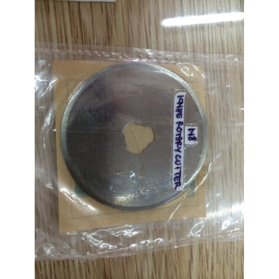 

AT pisau refill rotary cutter