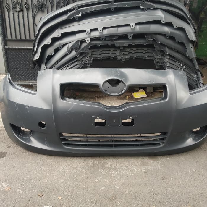 bemper depan yaris 2006